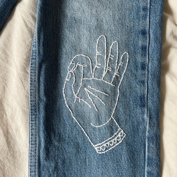 One of a kind embroidered mom jeans - Picture 4 of 8